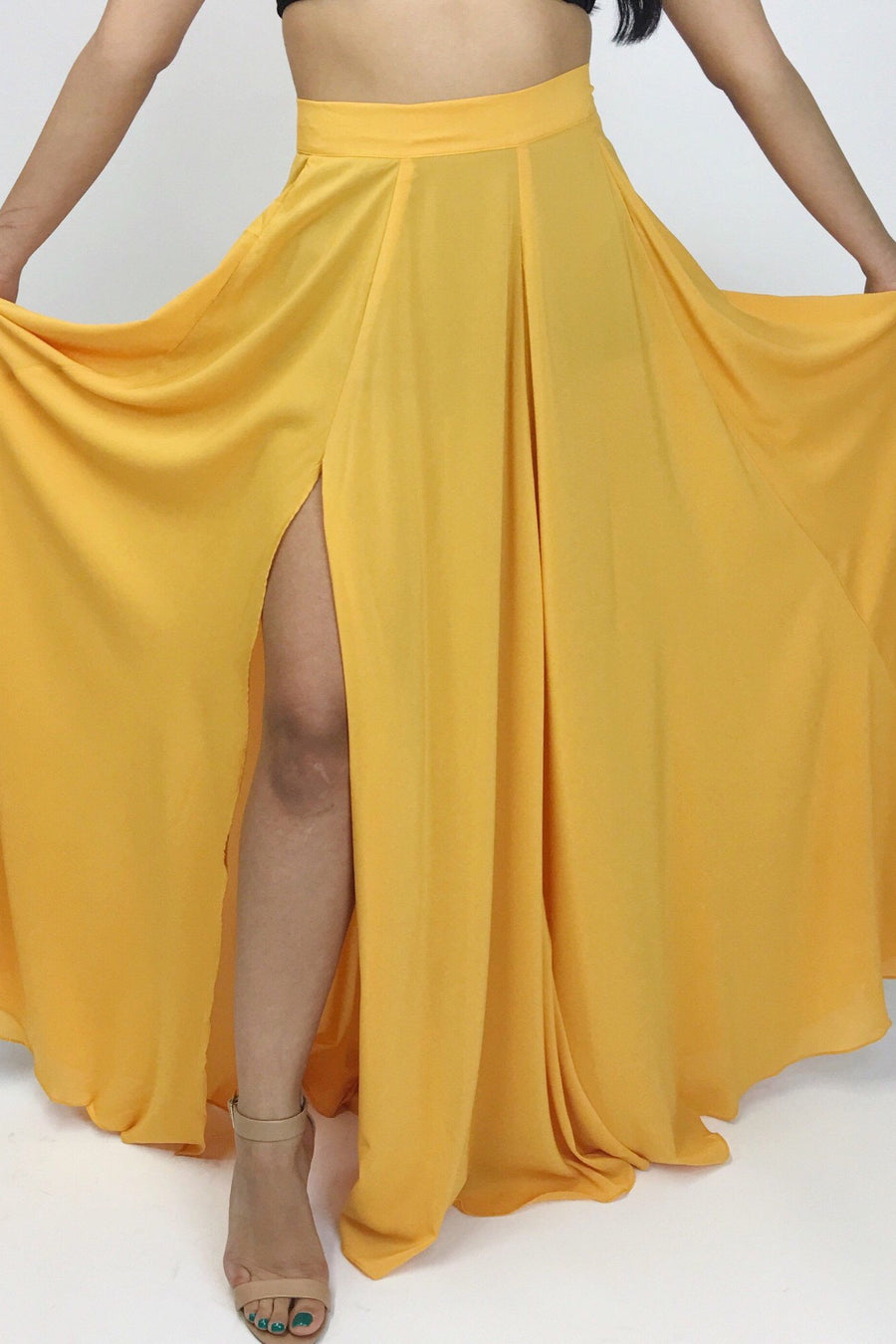 Nicole, long skirt with long slit - Dimesi Boutique
