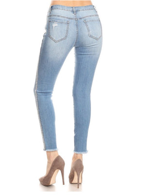 Mid-rise frayed bottom jeans - Dimesi Boutique