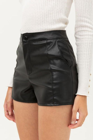 Carina, Black leather shorts - Dimesi Boutique