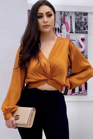 Cropped top with twist front - Dimesi Boutique