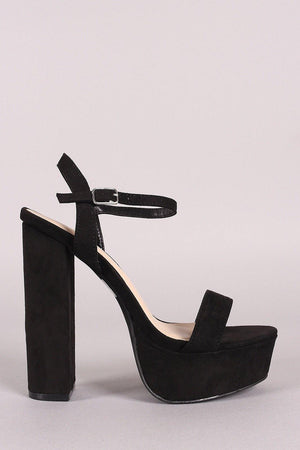 Fanny Platform, chunky, heels with ankle strap. - Dimesi Boutique