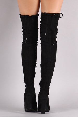Thigh high black boots with a chunky heel - Dimesi Boutique