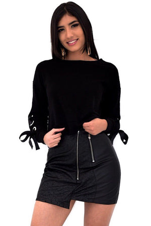 Tami, Black sweatshirt with eyelets and sleeve tie up - Dimesi Boutique